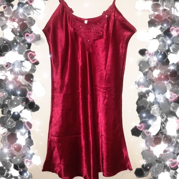 Metallic red nighty dress❣️⛓💔⛓❣️ - Picture 4 of 7